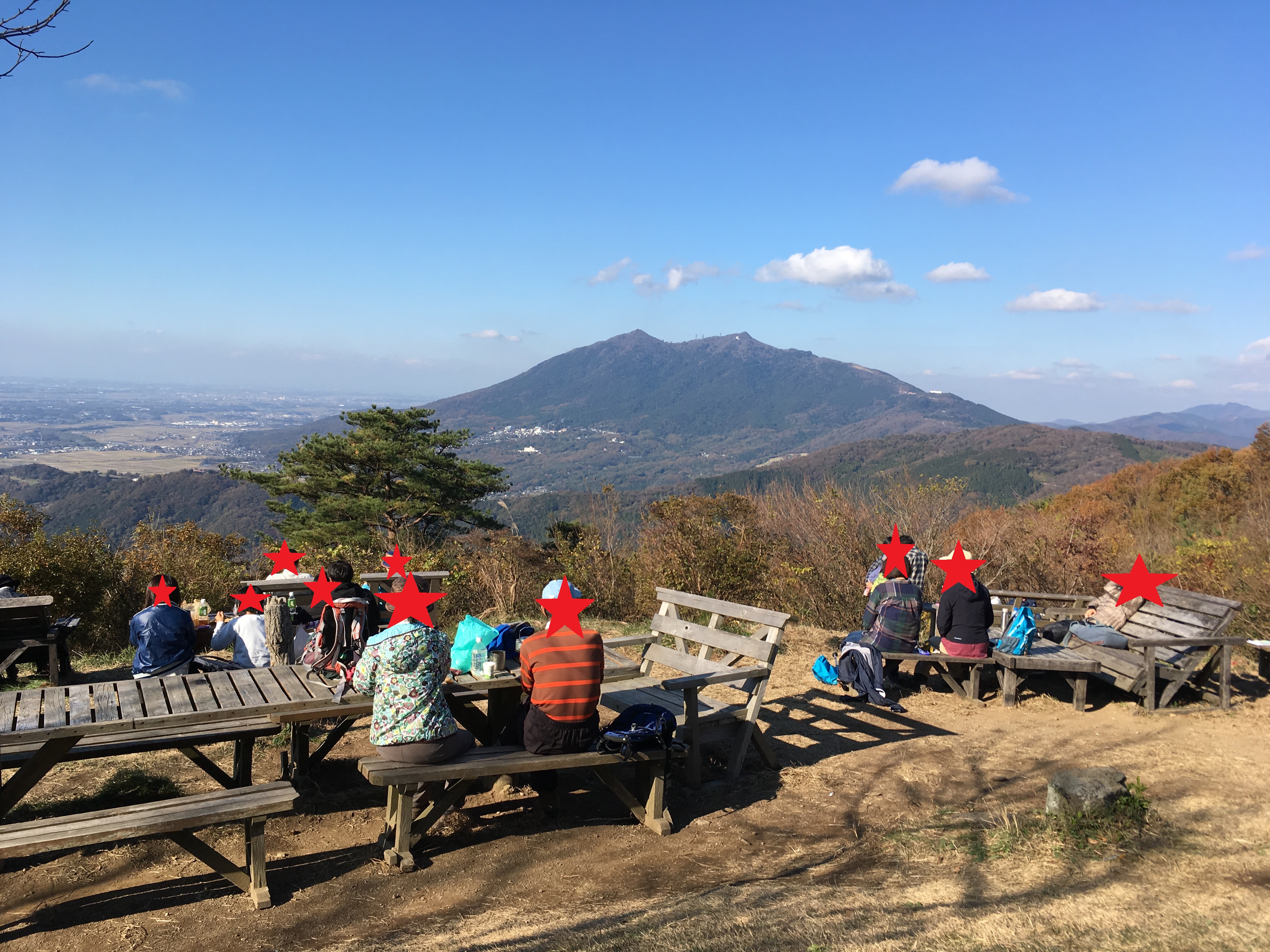 宝篋山山頂からの筑波山